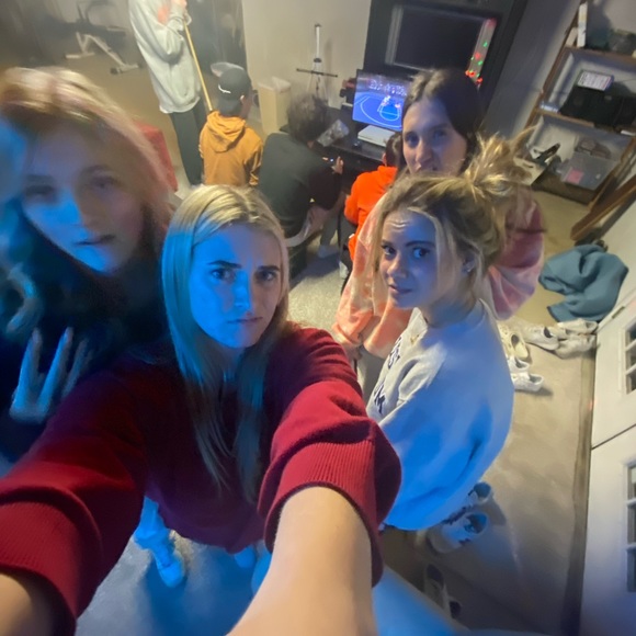 Mk Bulley - Poshmark Profile Picture of Mk Bulley (@mkbulley) on Poshmark