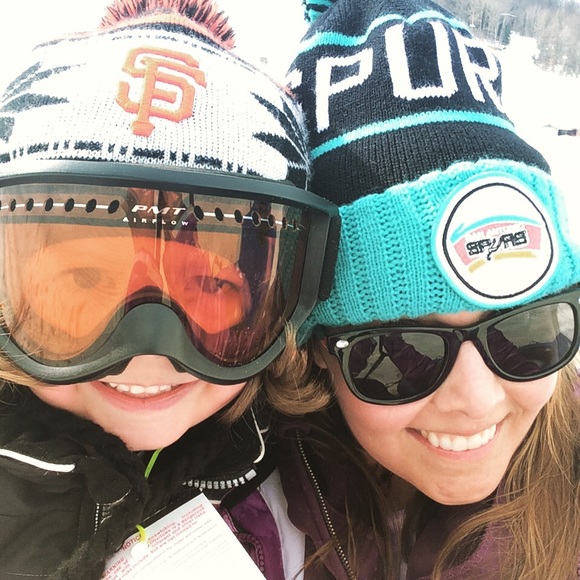 Profile Picture of Pamela Morrison (@pame10) on Poshmark