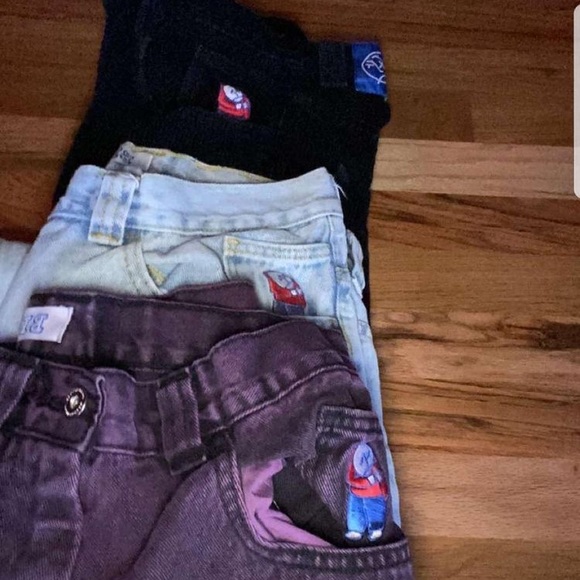 Profile Picture of Sam Tabor (@samtaborsales) on Poshmark