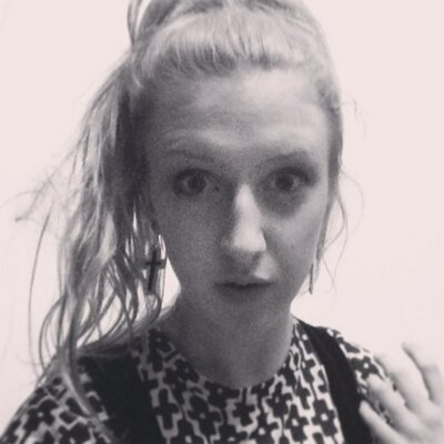 Profile Picture of Alice Hunter (@wondrlndsfinest) on Twitter
