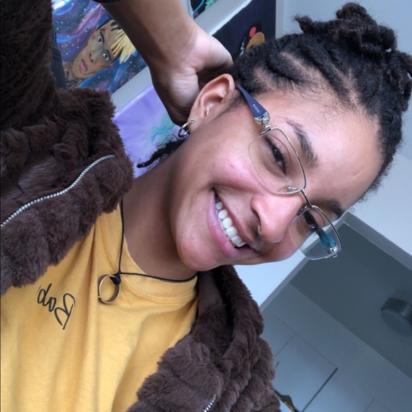 Profile Picture of Kamille Boyd (@boydkamille) on Poshmark