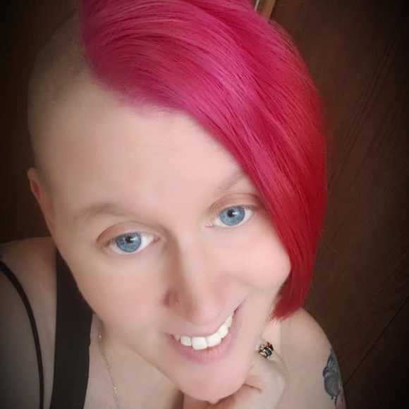 Profile Picture of Lisa Wheeler (@skullypixie) on Poshmark