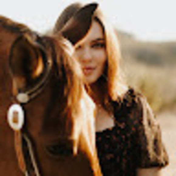 Profile Picture of Ilanit Litman (@ilanitlitman) on Poshmark