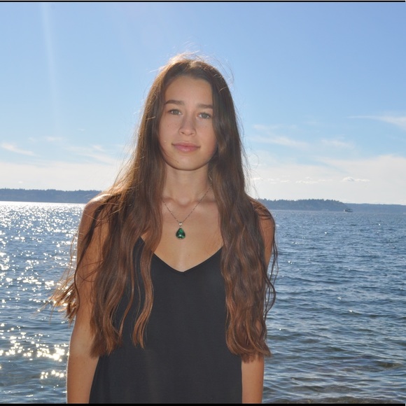 Profile Picture of Milena Brodahl (@milenabrodahl) on Poshmark