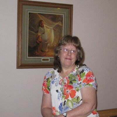 Profile Picture of Sharon Farmeron Twitter