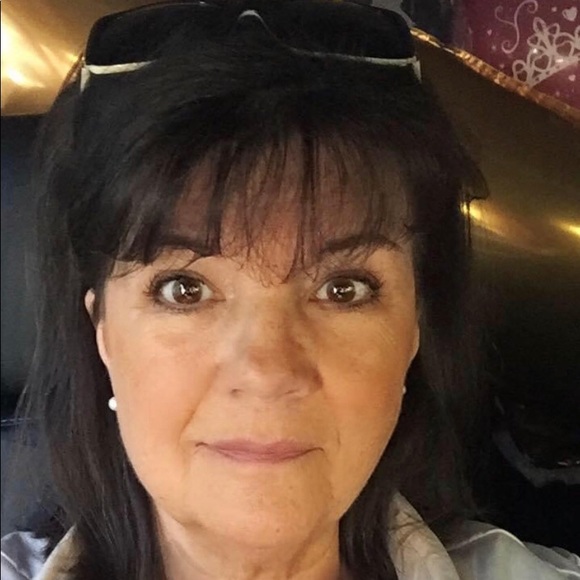 Profile Picture of Gail Stuart bowles (@gsb60) on Poshmark
