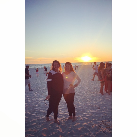 Profile Picture of Emily Smits (@esmits) on Poshmark