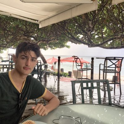Profile Picture of Max (@maxpotts10) on Twitter