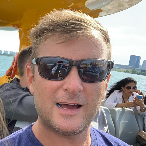 Profile Picture of Michael Bratcher (@ukbratch) on Poshmark