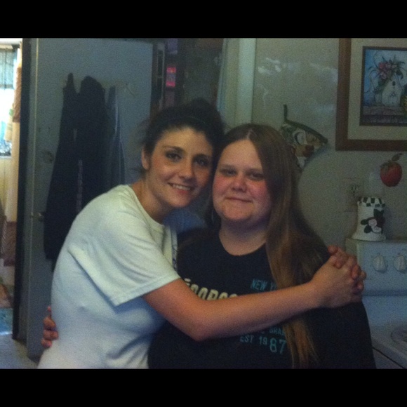 Profile Picture of Sunshine Beseler (@sunshinealita) on Poshmark