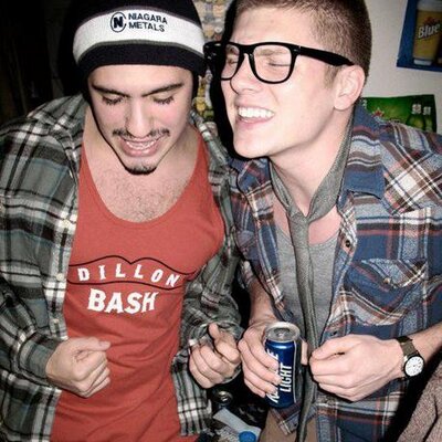 Profile Picture of Brian Dakin (@dakinator13) on Twitter