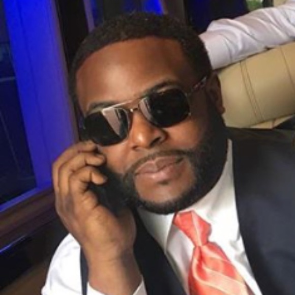 Profile Picture of Kelvin Jones (@kellz36718) on Poshmark