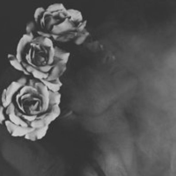 Profile Picture of Amanda Jorgenson (@foghaze) on Poshmark