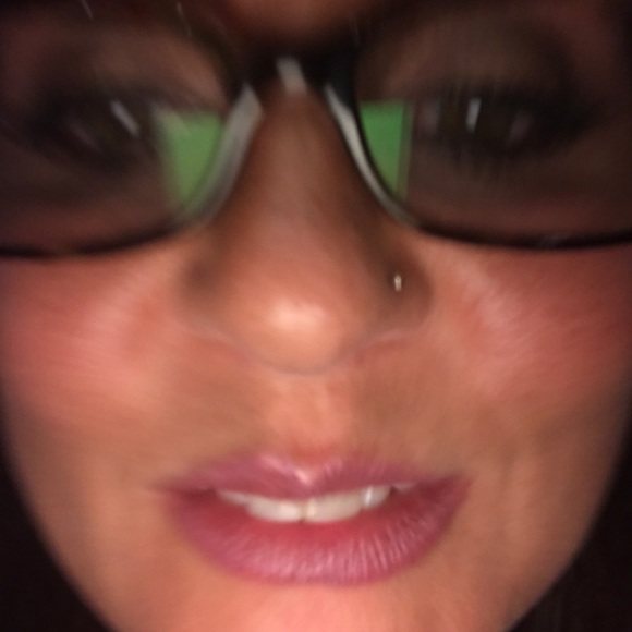 Profile Picture of Shannon Tolzmann (@shanntini) on Poshmark