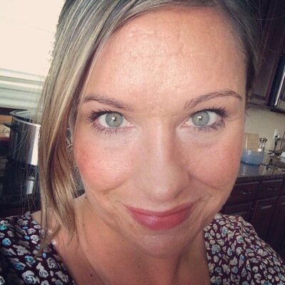 Profile Picture of Jill Guthrie (@JlovesE616) on Twitter