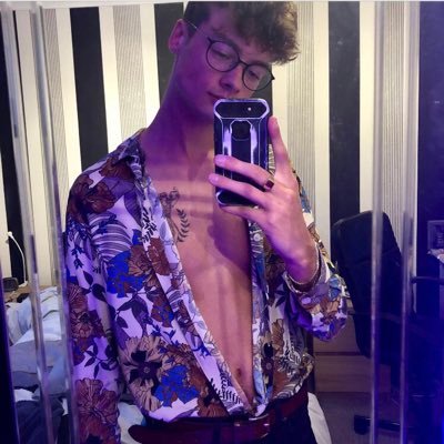 Profile Picture of Ѫ James Tye Ѫ (@JamesTye1) on Twitter
