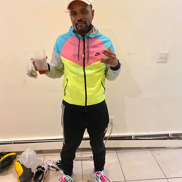 Zachary Rodriguez - Poshmark Profile Picture of Zachary Rodriguez (@zr070764) on Poshmark