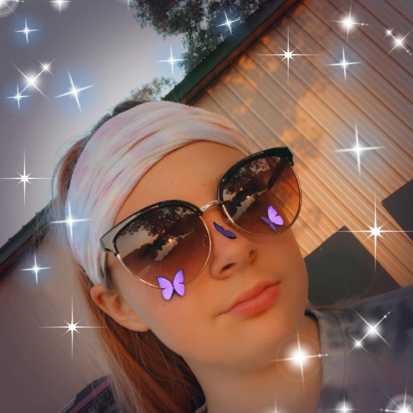 Profile Picture of Lea Bilicki (@leabilicki) on Poshmark