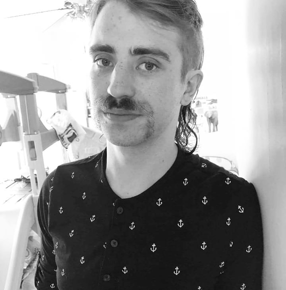 Profile Picture of Derrick Pfohl (@derrickpfohl) on Poshmark