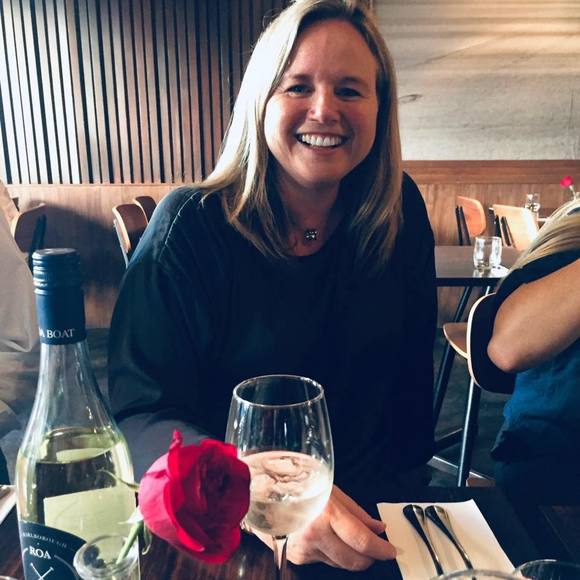 Profile Picture of Justine Kantanis (@jkantanis) on Poshmark