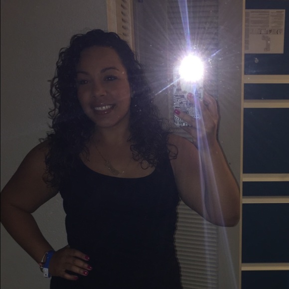 Profile Picture of Beverly Pagan (@bev0410) on Poshmark