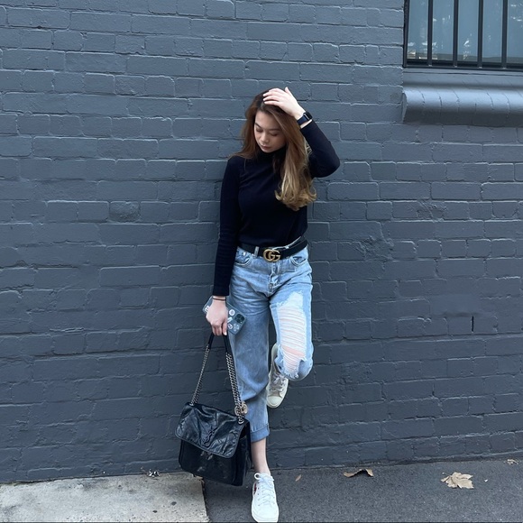 Profile Picture of Caroline Tanzil (@carolinetanzil) on Poshmark