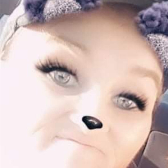 Profile Picture of Dawn Wilcox (@dawnwilcox36) on Poshmark