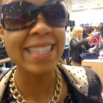 Profile Picture of Laura Codrington (@ElleCod) on Twitter