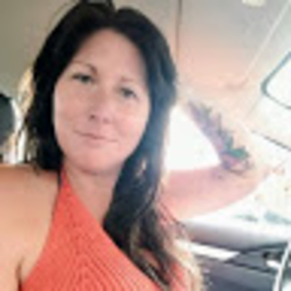 Tanya Fleetham - Poshmark Profile Picture of Tanya Fleetham (@tfleetham81) on Poshmark