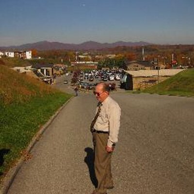 Profile Picture of Dennis Pearce (@DennisPearce3) on Twitter