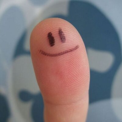 Profile Picture of Colin Stuart (@bluescrubbie) on Twitter
