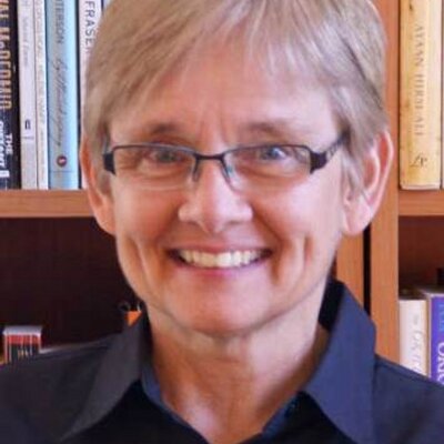 Profile Picture of Nancy Poole (@PooleWavelength) on Twitter