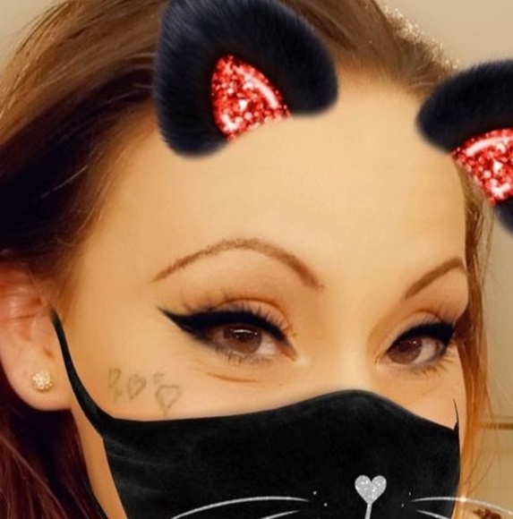 Profile Picture of Dawn Malone (@dawnmalone78) on Poshmark