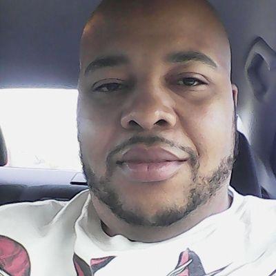 Profile Picture of Andrew Reddick (@ReddickAndrew) on Twitter