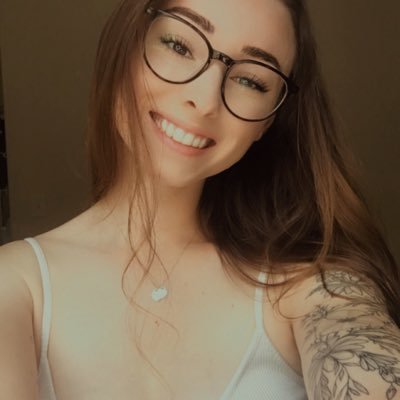 Profile Picture of Alyssa Swartz (@AlyssaaSwartz) on Twitter