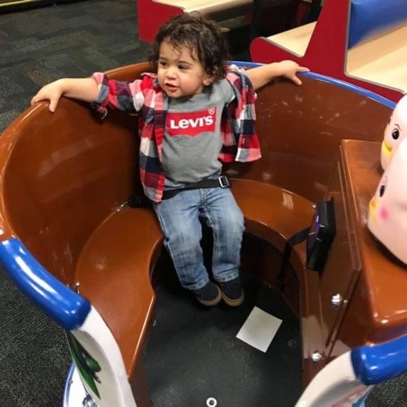 Profile Picture of Jose Mayorga (@josemayorga420) on Poshmark