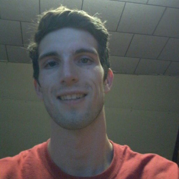 Profile Picture of Kyle Dwyer (@kyle233) on Poshmark