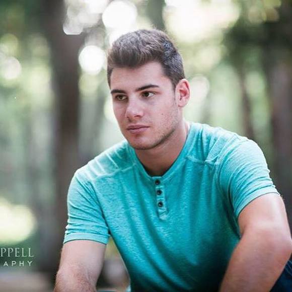 Profile Picture of Zach Miller (@z_miller) on Poshmark