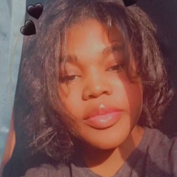 Profile Picture of Aishastyvia Joseph (@baby680) on Poshmark