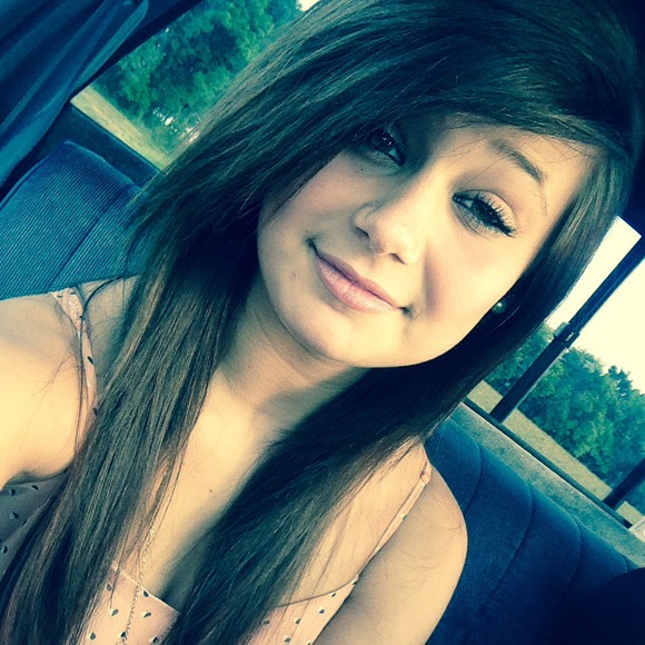 Profile Picture of Randi Blake (@blake_randi) on Poshmark