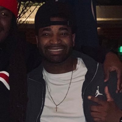 Profile Picture of  👑Brandon Patterson 🏀 🏈 (@BRPatt1) on Twitter