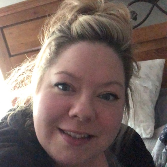 Profile Picture of Kim Moher (@moherkim) on Poshmark