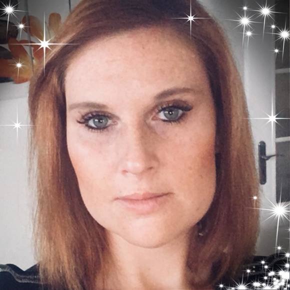 Profile Picture of Jana Štainerová (@kopretinka) on Poshmark