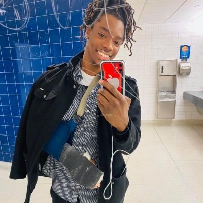 Profile Picture of Jay De Nixon (@JayNixon94) on Twitter