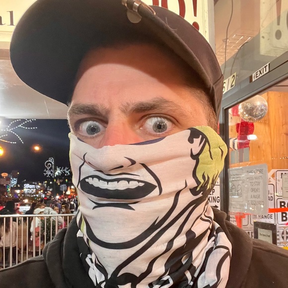 Profile Picture of Vincent Knoepfel (@knoepfel88) on Poshmark