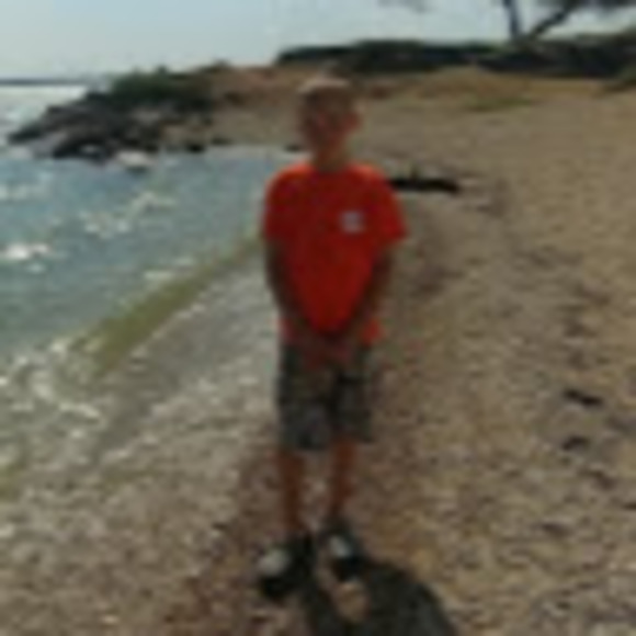 Profile Picture of Beverly Bryan (@turnerbeverly12) on Poshmark