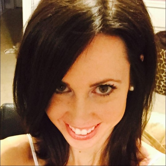 Profile Picture of Brittany Goldstein (@brittbabe1011) on Poshmark