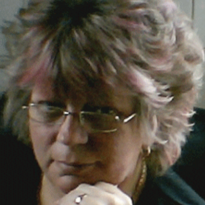 Profile Picture of SHIRLEY ROBB (@Bunnylassxx) on Twitter