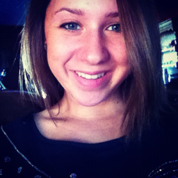 Profile Picture of Jordan Tramposh (@jordantramposh) on Poshmark