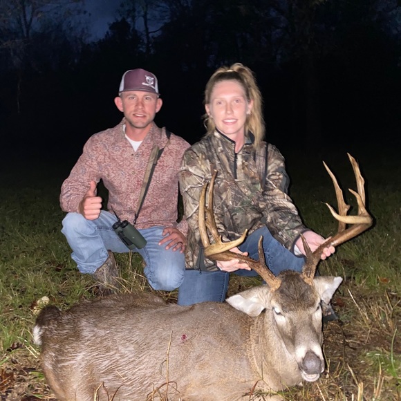 Zac Cearley - Poshmark Profile Picture of Zac Cearley (@zaccearley) on Poshmark